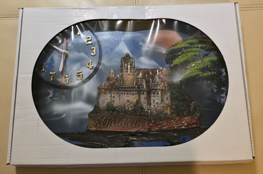 Cadou Romania ceas cu decoratiune lemn