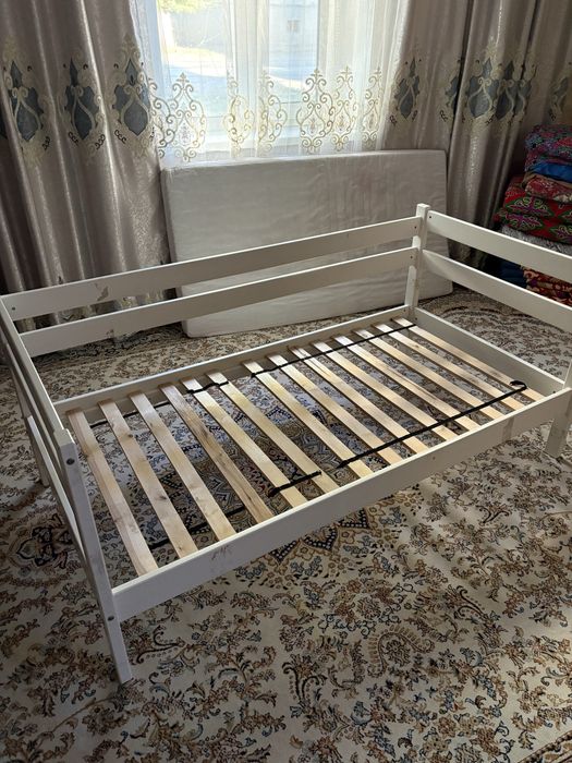 Продам кровать 160/90