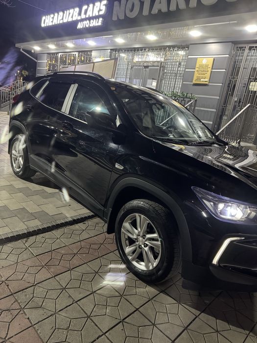 Trecer2 LS,2023 yil, qora rang. 56.000 km yurgan xolati alo darajada .