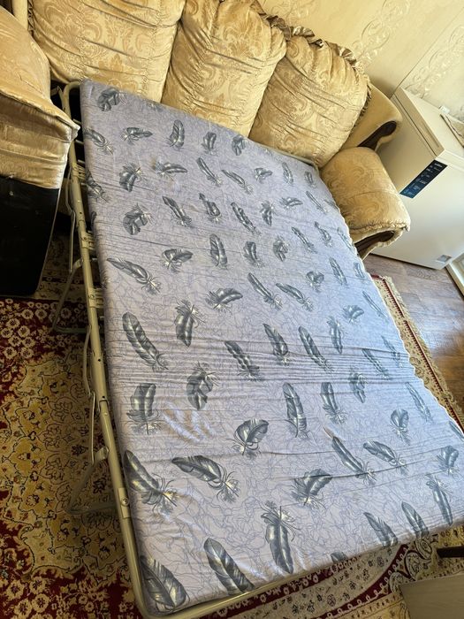 Продам диван и 2 кресла