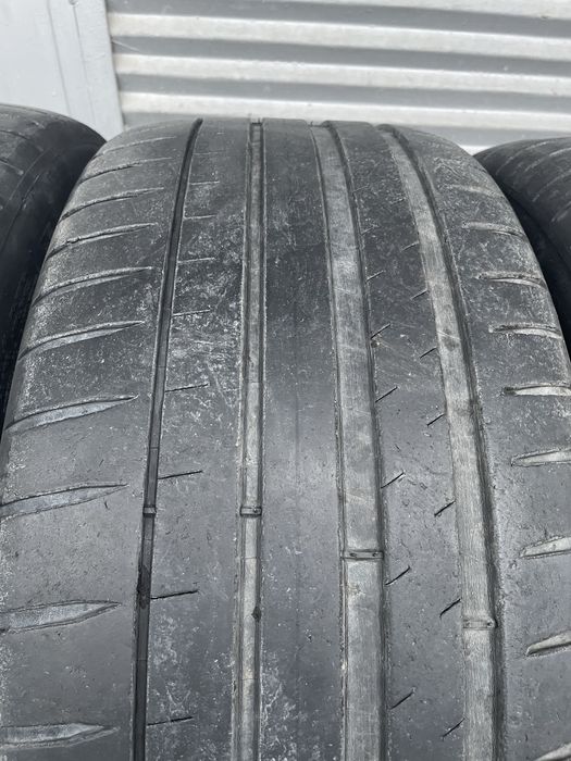 225 40 18 и 255 35 18 Мишелин  Спорт пакет