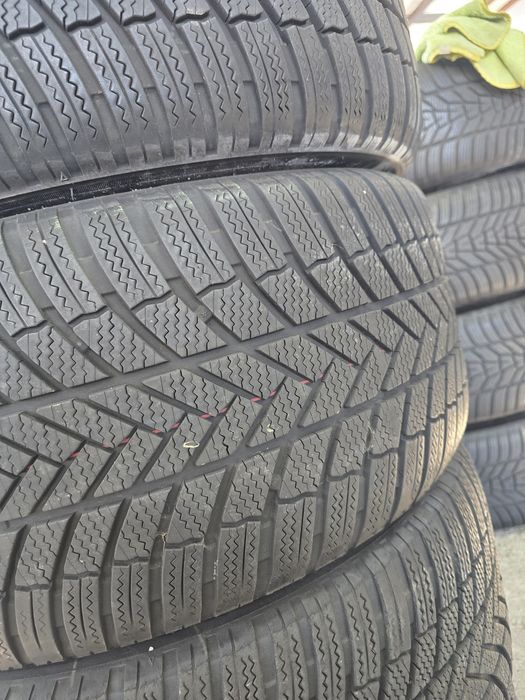 2 Броя 265/40/19 Bridgestone 6,5mm 22dot