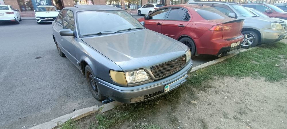 Продам авто Ауди 100 с4