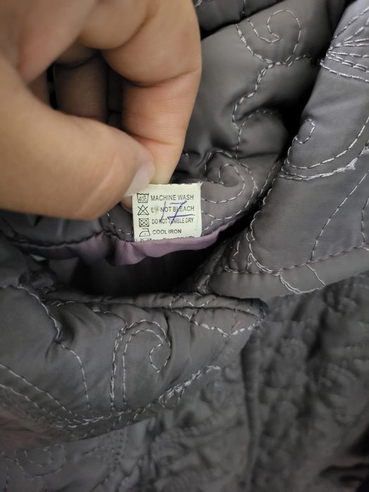 Продам женскую куртку