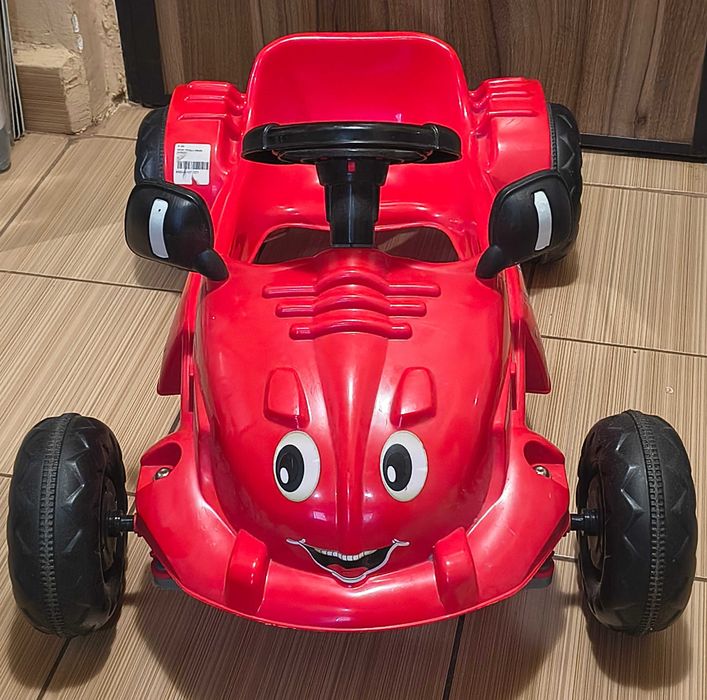 Masinuta copii mici NOUA rosie cu pedale si volan claxon masina baieti
