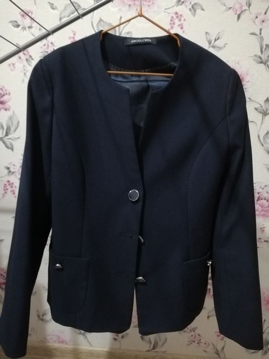 Продам школьную форму