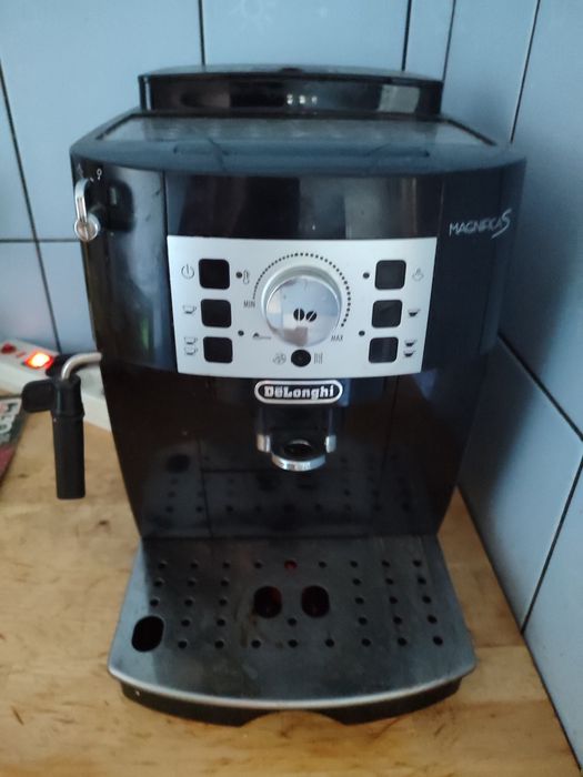 Delonghi magnifica S