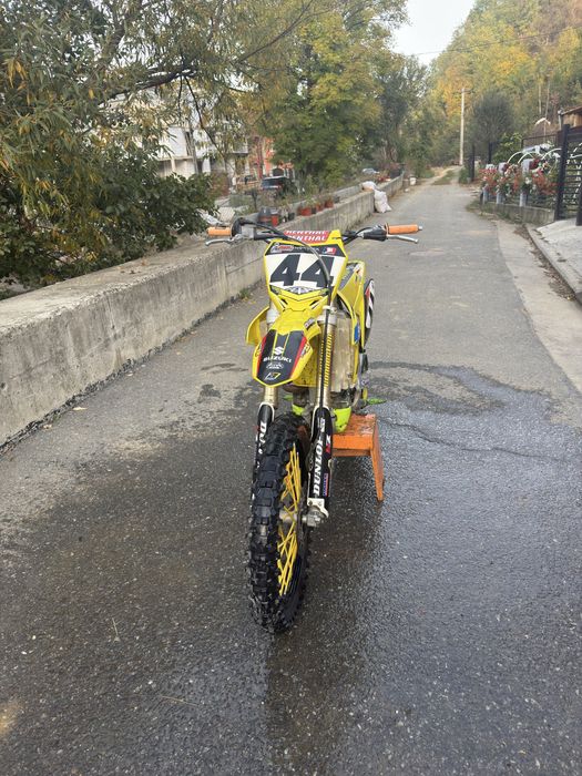 Vand cross suzuki rmz 250