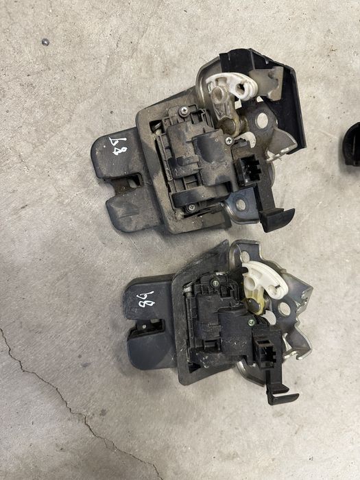 Брава багажник Audi a4 b8 b8.5 комби avant ауди а4 ключалка