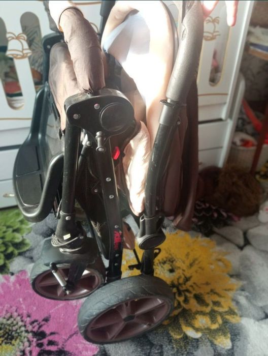 Детская коляска б/у