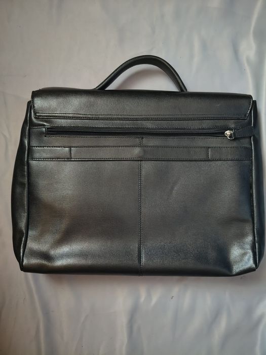 Servieta unisex ( nouă,32 x 45 cm)