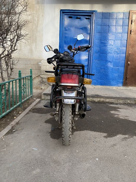 Продам мотоцикл 200сс