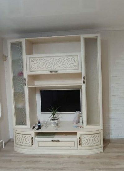 Продам гостиную стенку