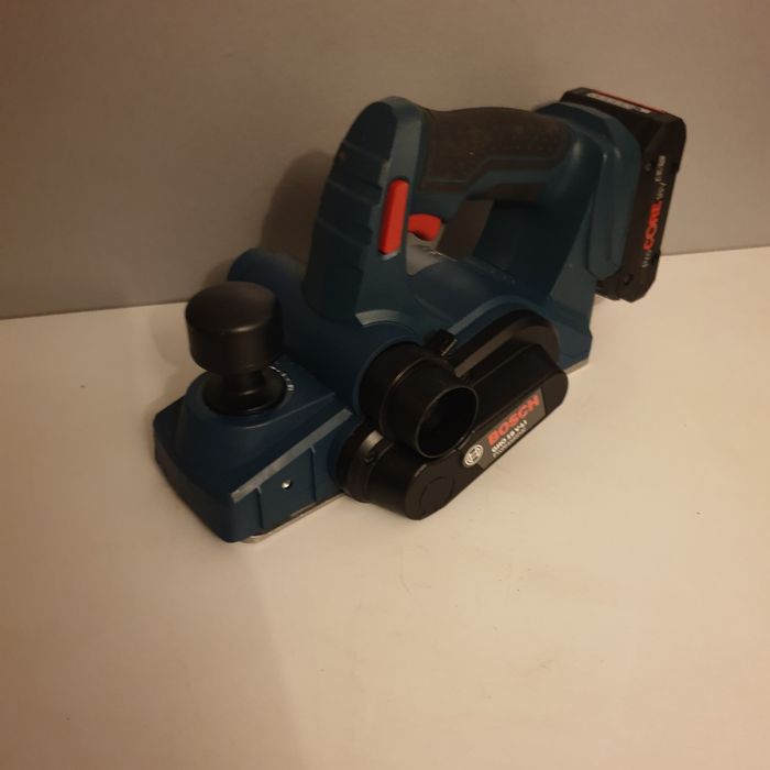 Bosch GHO 18V-Li Rindea electrica pe acumulator 4.0AH Li-Ion