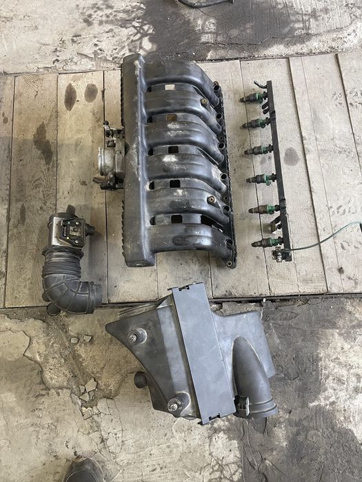 Впускной коллектор M50B2.5 всборе