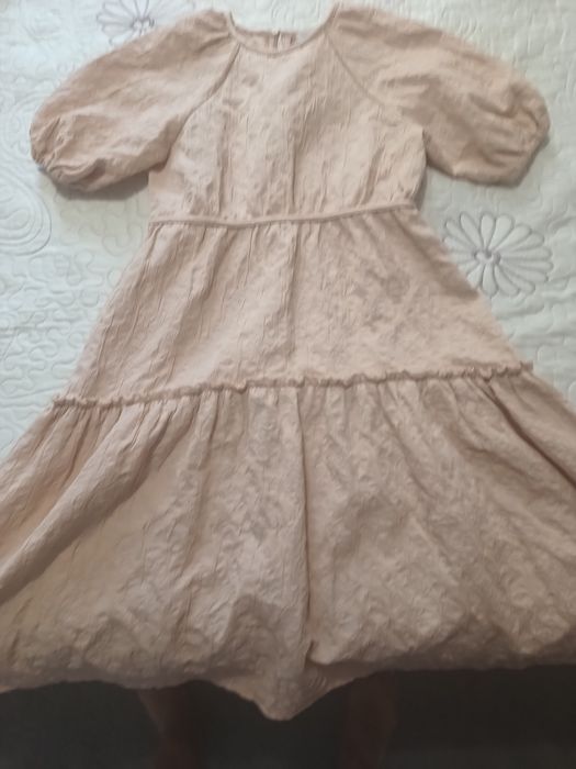 Рокля  на марката Зара