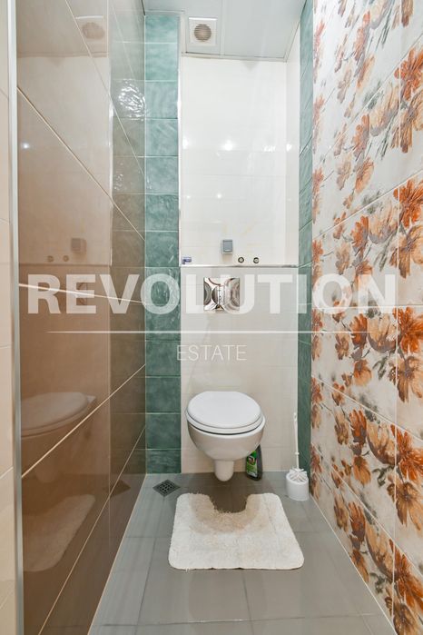 Дава се под наем Тристаен апартамент в София, Център - 102 кв.м за 1000 € - Снимка #8