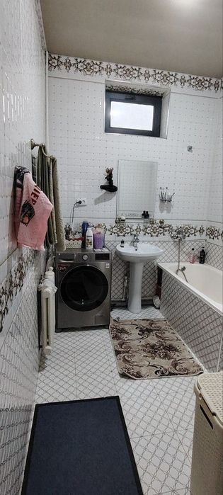 Тезда- 3 хонали 2 каватда жойлашган квартира сотилади умумий майдони 7