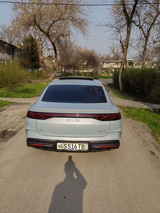 Срочно мошина сотилади