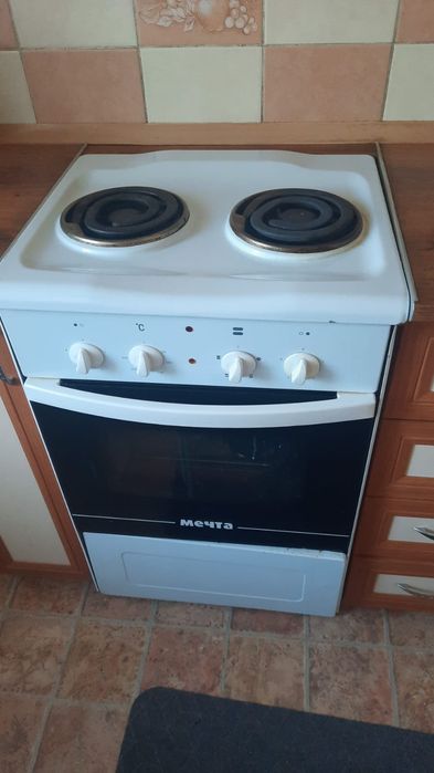 Продам  две плиты