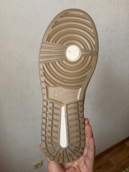 Мужские кроссовки