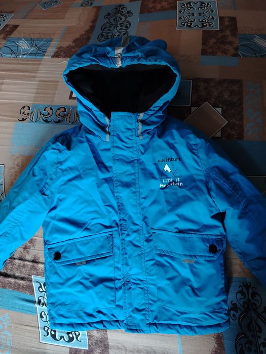 Продам зимнюю куртку