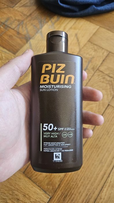 Cremă solară - Piz Buin 50+ SPF Premium Care