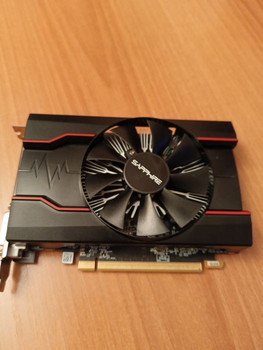 Видеокарта Radeon 550 на 2 гигабайта.