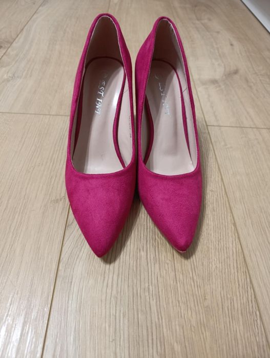 Pantofi cu toc marimea 38