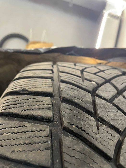 Гуми 235/50/18 GoodYear