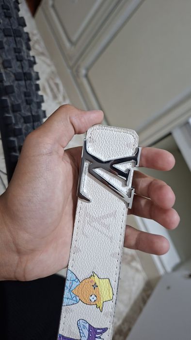Продам ремень LV
