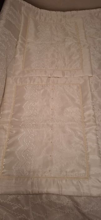 Жана покрывало, усталмаган