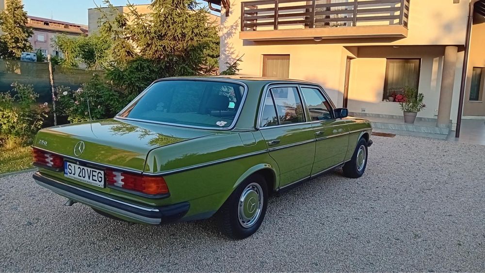 MERCEDES-BENZ E-Class 1979 — imagine 4