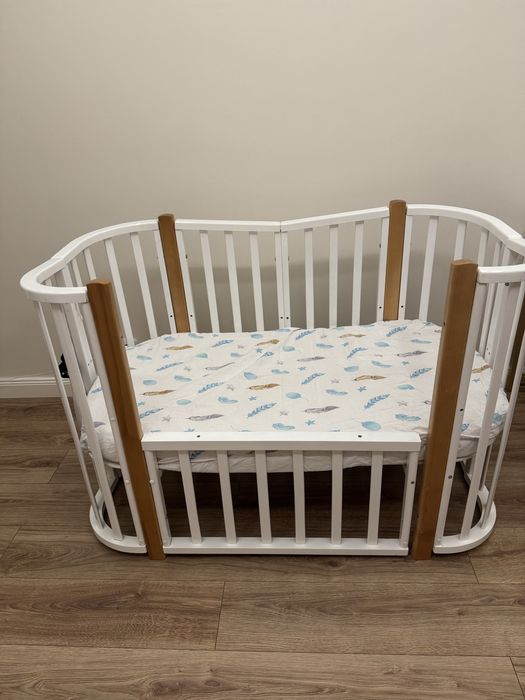 Кровать детская с матрасами