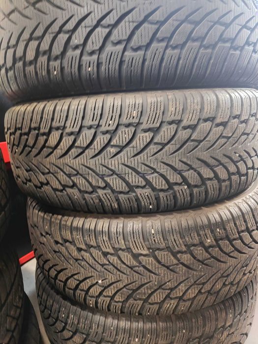 4бр.зимни гуми 235/65/18 Nokian
