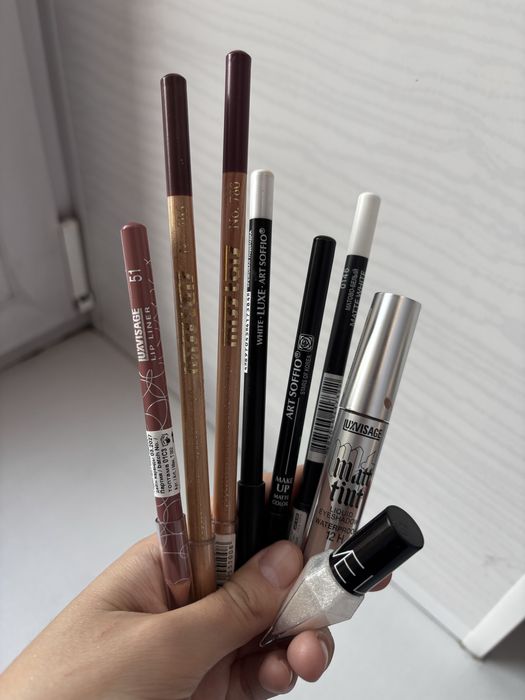 Продам косметику для визажиста