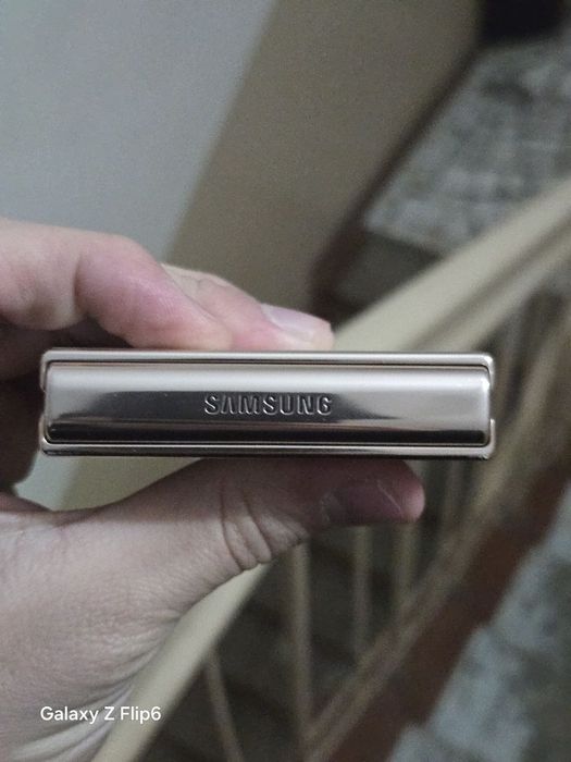 Samsung Z flip 4  256gb
