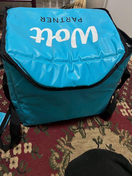 Термосумки для курьеров Wolt