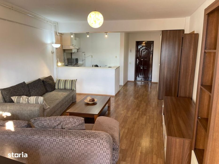 Apartament de 2 camere, semidecomandat, 54 mp + balcon 7 mp, Strada Mo