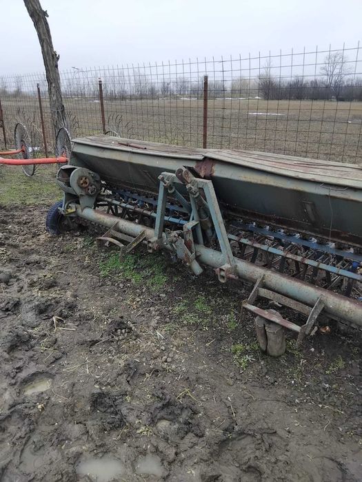 Presa baloti Agriful saimme 136 și semănătoare sup 29