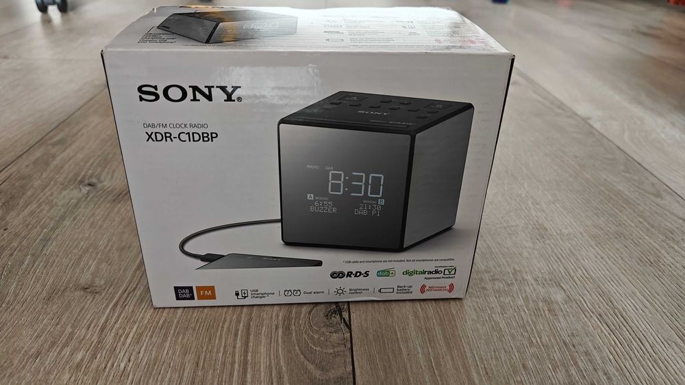 Radio cu ceas Sony xdr-c1dbp, Dab Dab+ Fm, Dual Alarm, Incarcare USB (sigilat)
