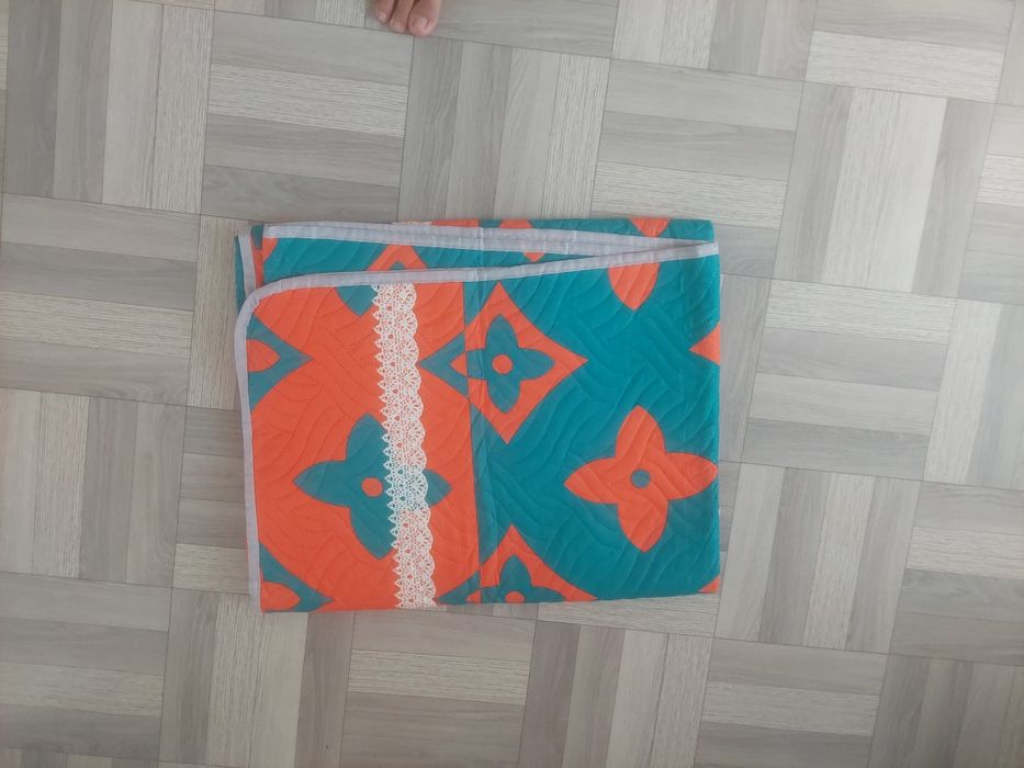 Покрывало для постели или дивана