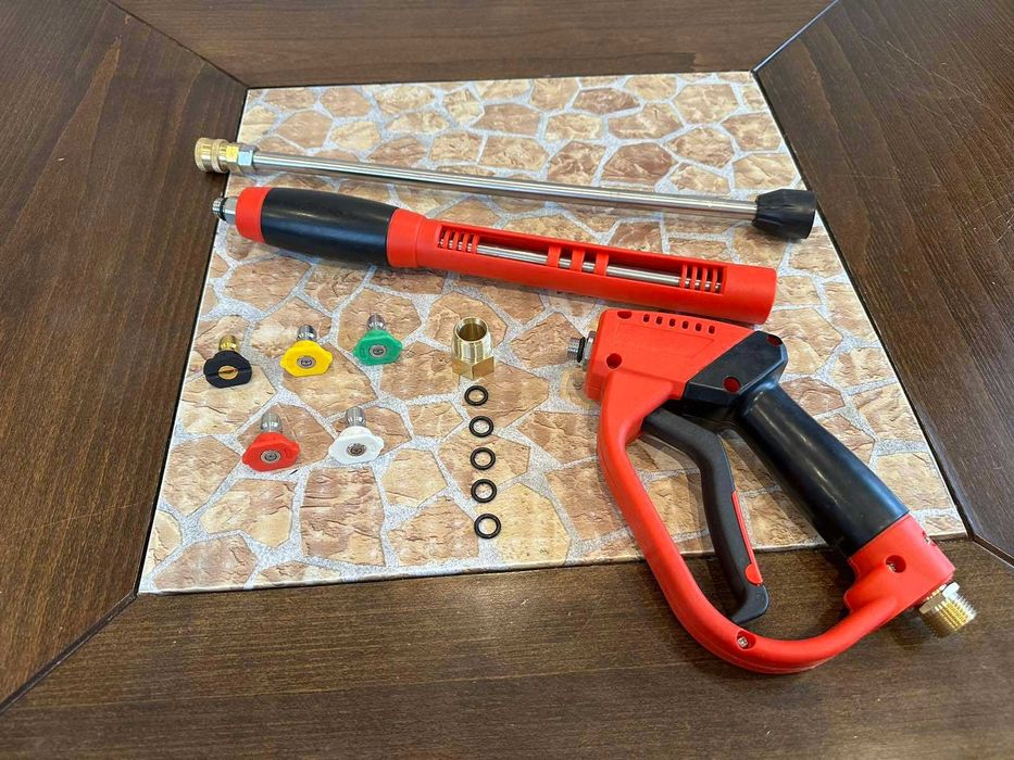 Пистолет за водоструйка съвместим с всички видове водоструйки и парост