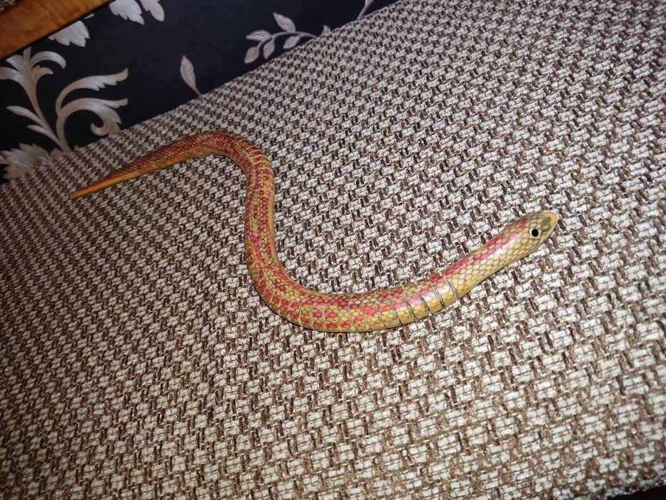 Деревянная змейка сувениры