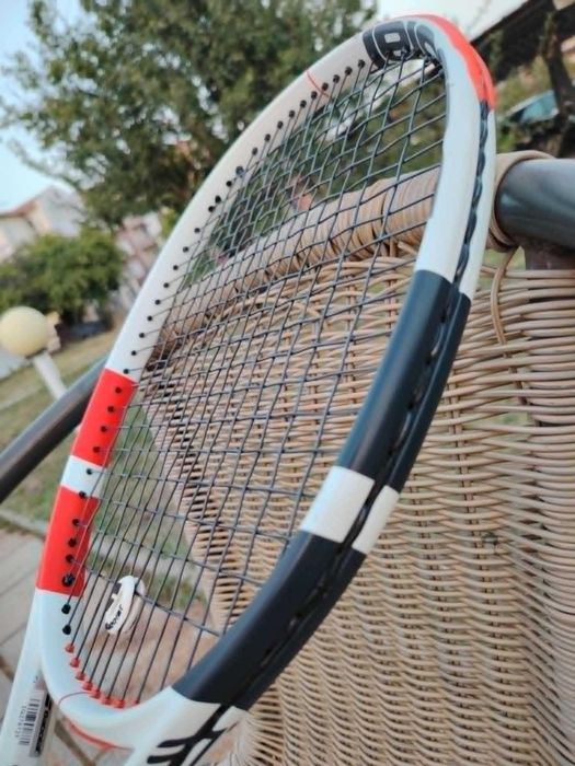 Продавам Ракета  Babolat Strike