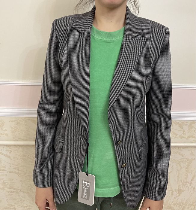 Пиджак новый турецкого призводства