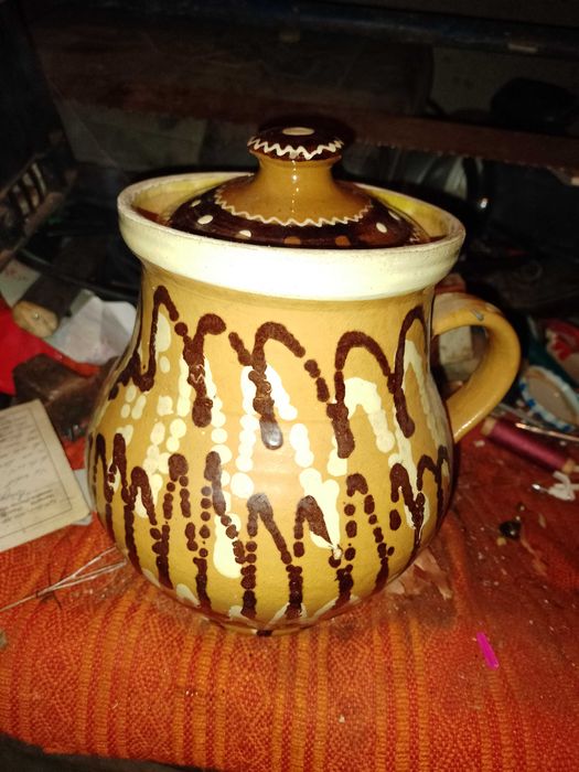 Diverse vaze și vase