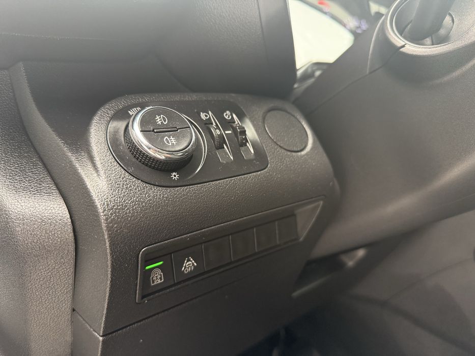 Opel Combo XL LIFE Elegance 1.5CDTI/06.2022/NAVI/GARANTIE/LEASING