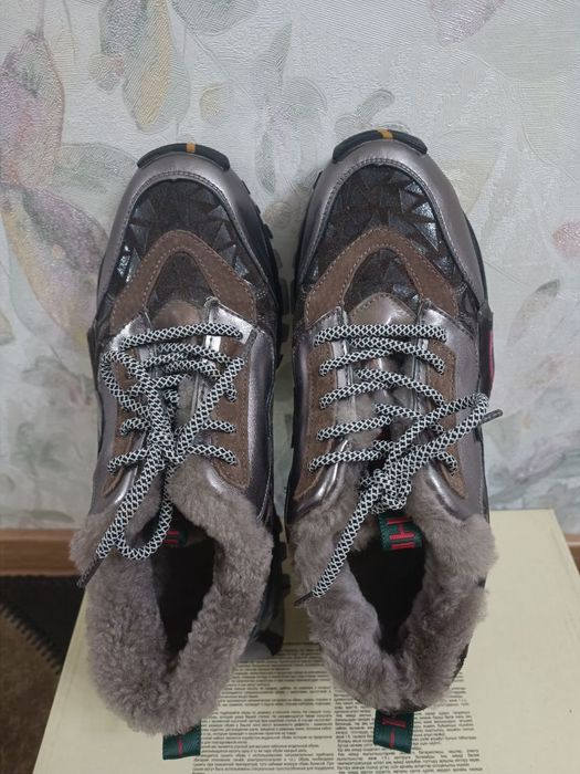 Кроссовки с мехом , 37-38