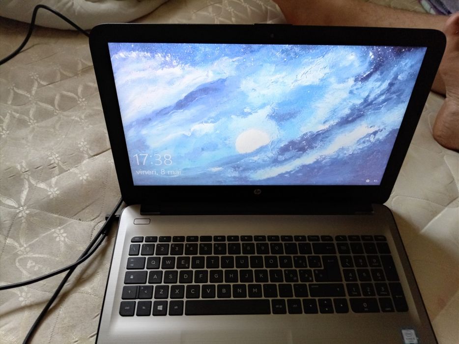 Vand laptop i3 funcțional